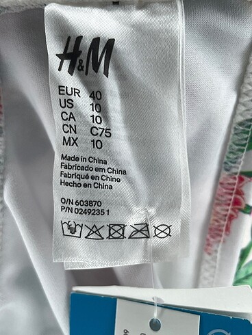 40 Beden çeşitli Renk H&M Bikini %70 İndirimli.