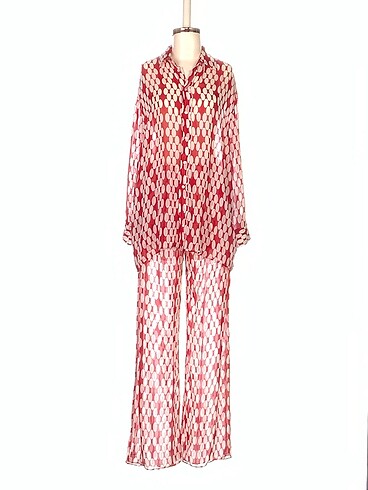 Zara Takım Elbise %70 İndirimli.