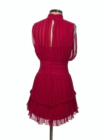 36 Beden Vintage Love Kısa Elbise %70 İndirimli.