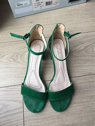 Yeşil topuklu ayakkabı I love shoes marka