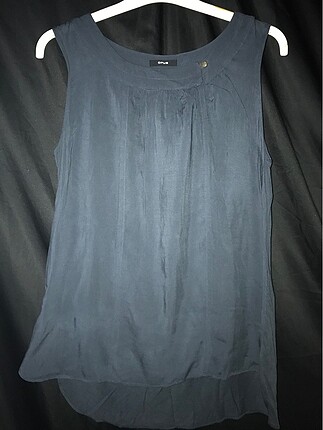 Zara Bluzz
