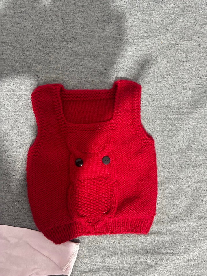Kız Çocuk Kırmızı Örgü Kolsuz Yelek - Görsel 2