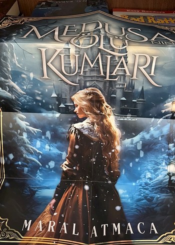 Medusa'nın Ölü Kumları 1 Kutulu Set - Maral Atmaca - Görsel 6