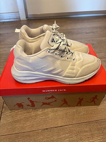 Hummel ayakkabı