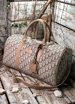 DiOR EL VALİZİ