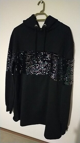 Pul detaylı sweatshirt ve tayt 