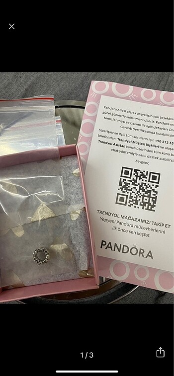 pandora o harfi charm