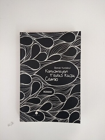 Konuşmayan tavuz kuşu Camio
