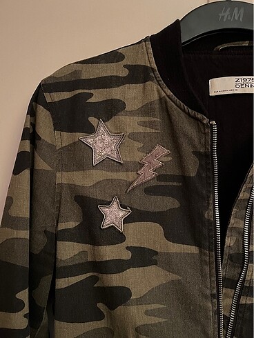 Zara Zara kamuflaj bomber