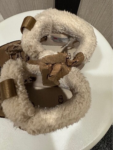 32 Beden Ugg bot