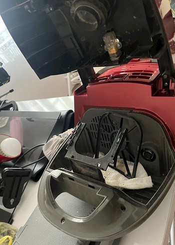 Fakir Fakir Emollon Kırmızı Elektrikli Süpürge