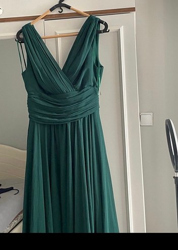 Zara Yeşil Drapeli Uzun Abiye Elbise