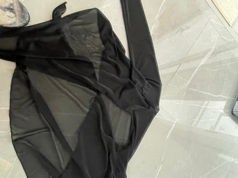 Siyah Uzun Kollu Dökümlü Bolero - Görsel 3