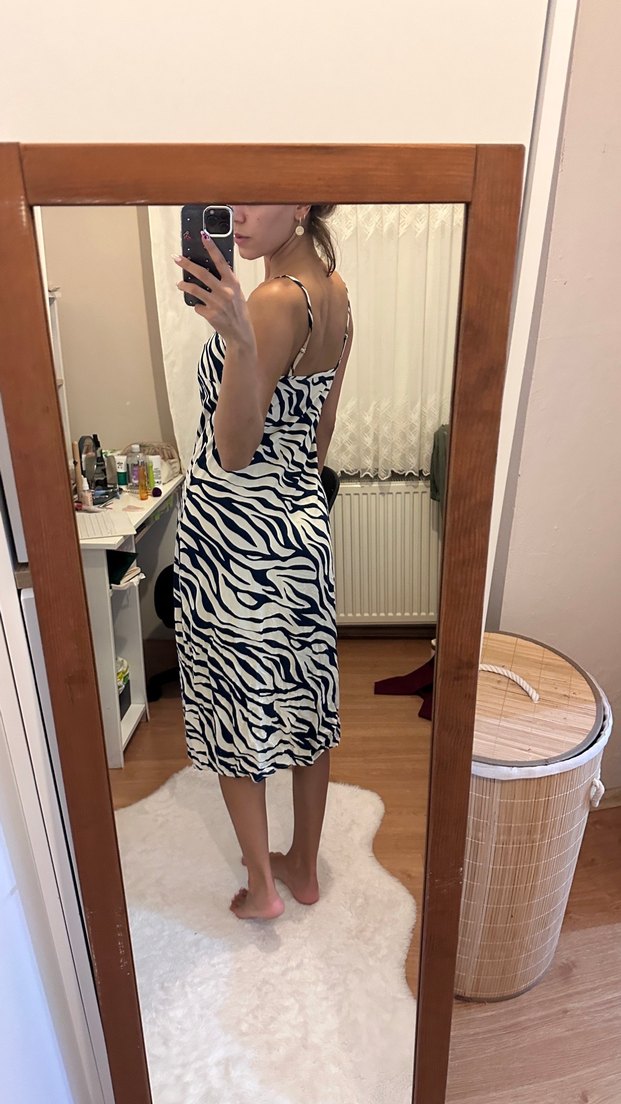 Zebra Desenli Uzun Askılı Elbise - Görsel 3