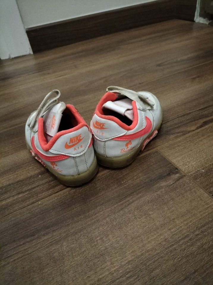 Kız Çocuk Beyaz Renkli Cırt Cırtlı Spor Ayakkabı - Görsel 5