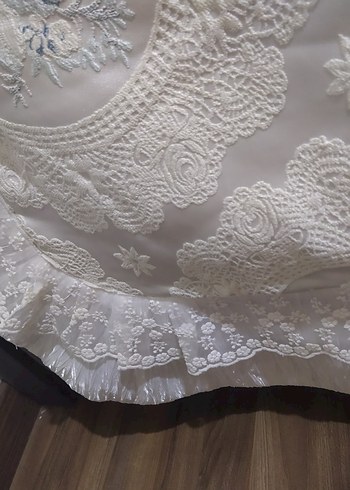 Gri Nakışlı Beyaz Yatak Örtüsü - Görsel 6