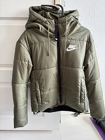 Nike therma fit haki mont