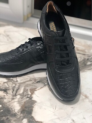40 Beden siyah Renk Kemal Tanca 40-41 numara