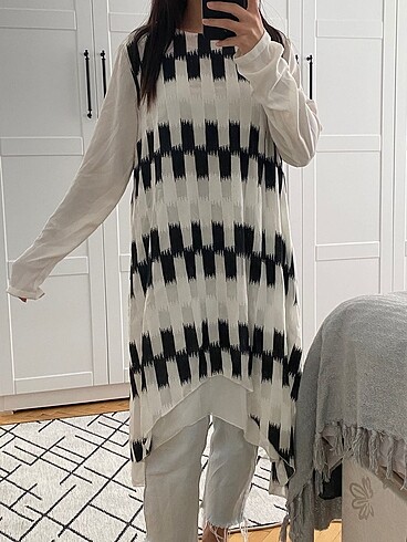Ghisa tunik