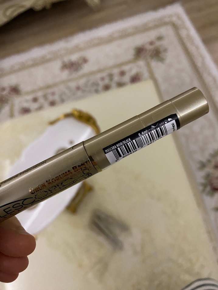 Bej Parlak L'Oréal Teleskopik Maskara - Görsel 4