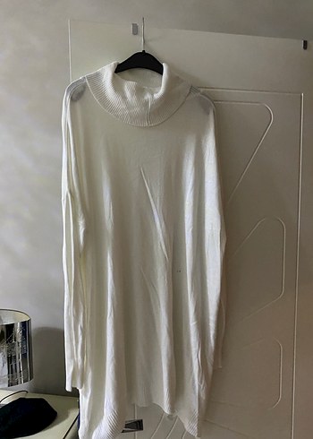 Beyaz Boğazlı Salaş Kadın Kazak - Görsel 3