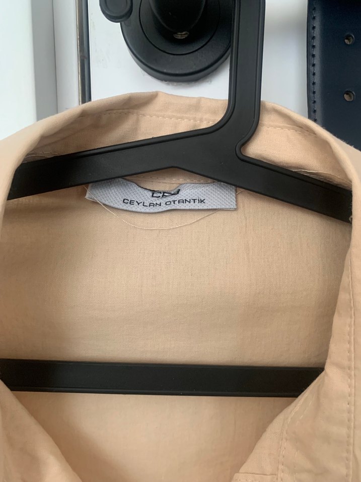 Bej Düğmeli Keten Gömlek - Görsel 4