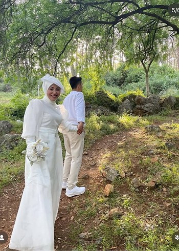 m Beden Uzun Kollu Yüksek Yakalı Şeffaf Beyaz Nikah Elbisesi