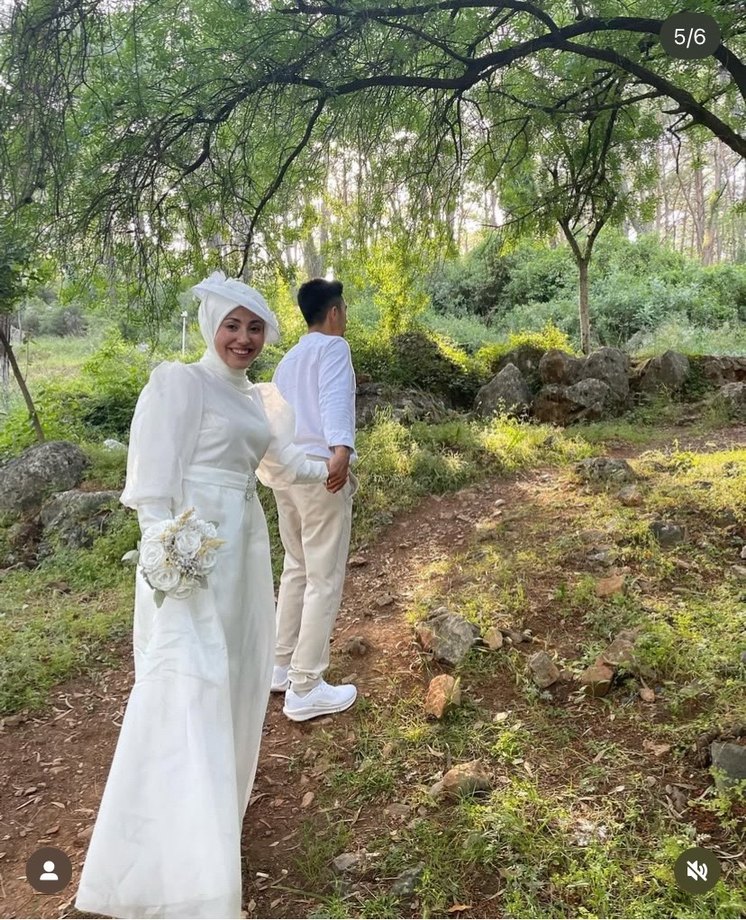 Uzun Kollu Yüksek Yakalı Şeffaf Beyaz Nikah Elbisesi - Görsel 2