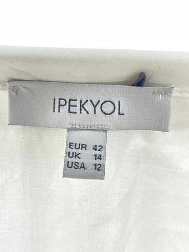 42 Beden beyaz Renk ipekyol Gömlek %70 İndirimli.