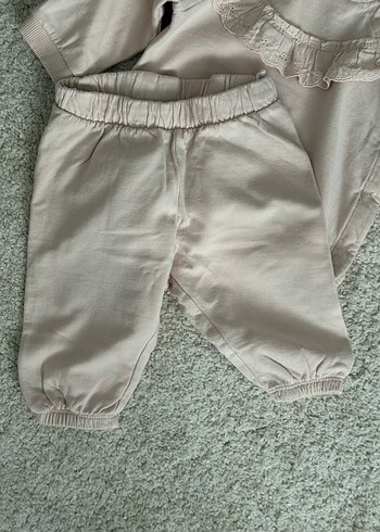 H&M Fırfırlı Bej Bebek Kız Takımı