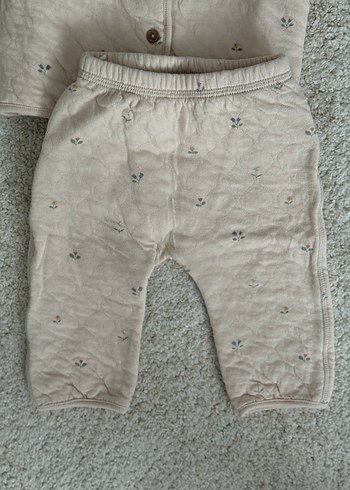 H&M Bebek Kız Bej Düğmeli Takım