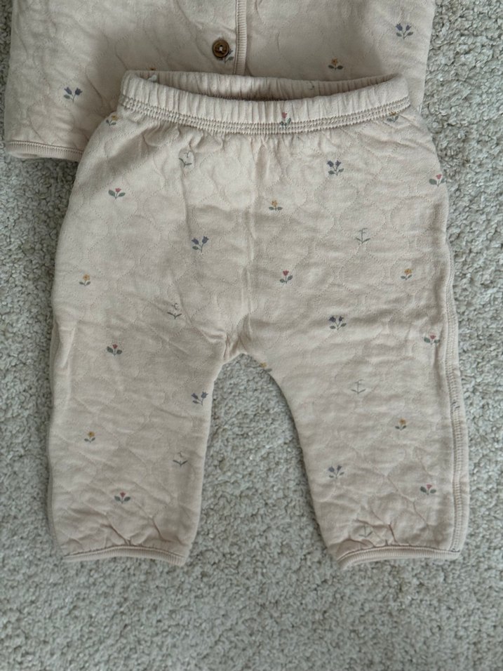 Bebek Kız Bej Düğmeli Takım - Görsel 3