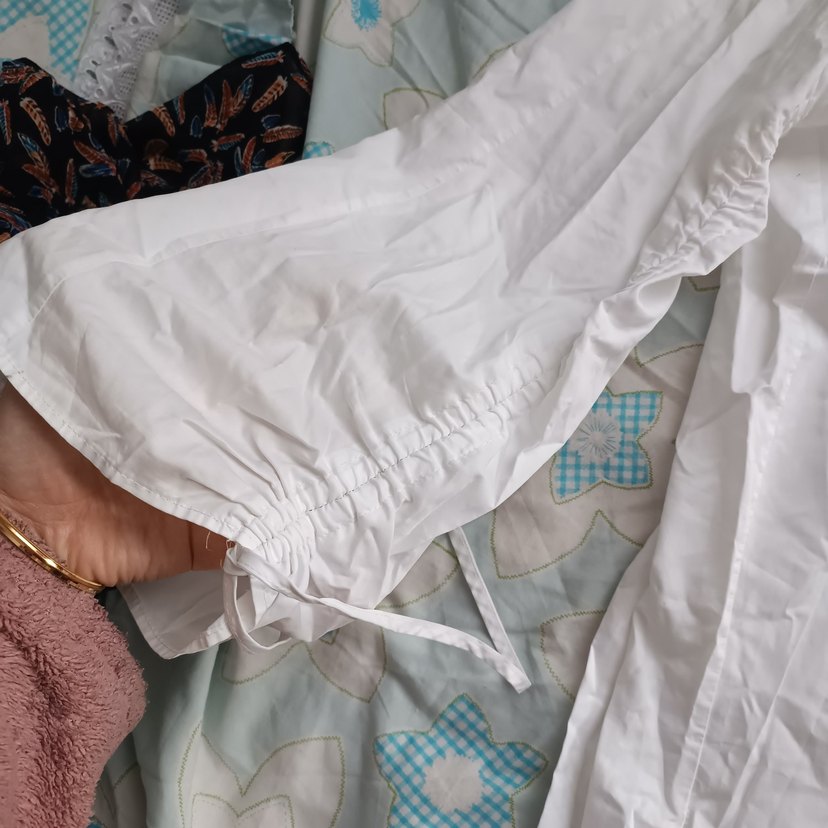 Beyaz Keten Uzun Kollu Bol Kesim Gömlek - Görsel 2