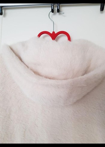 Beyaz Kapüşonlu Peluş Kadın Ceket - Görsel 3