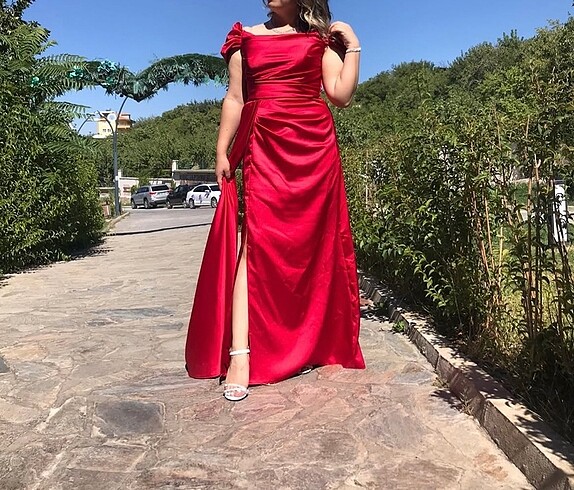 Diğer Kırmızı saten abiye