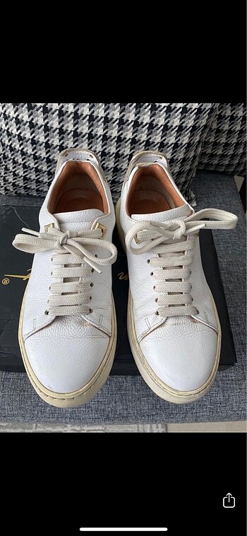 Neslihan Canpolat Sneaker 37
