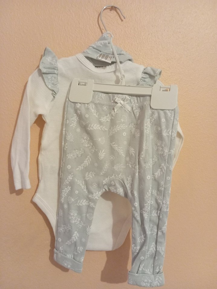 Beyaz Uzun Kollu Fırfırlı Bebek Body - Görsel 2