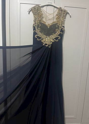 Altın İşlemeli V Yakalı Uzun Abiye Elbise - Görsel 5