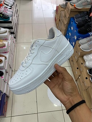 AIR FORCE WHITE 1