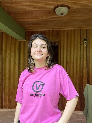 pembe yan tarafı yazılı vans