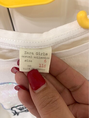6 Yaş Beden beyaz Renk Zara tshirt 6 yaş