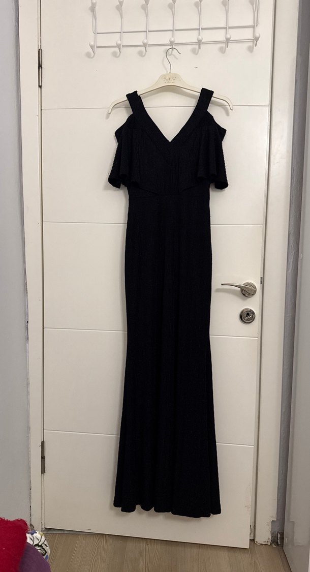 Siyah Uzun V Yaka Drapeli Kadın balık abiye elbise - Görsel 2