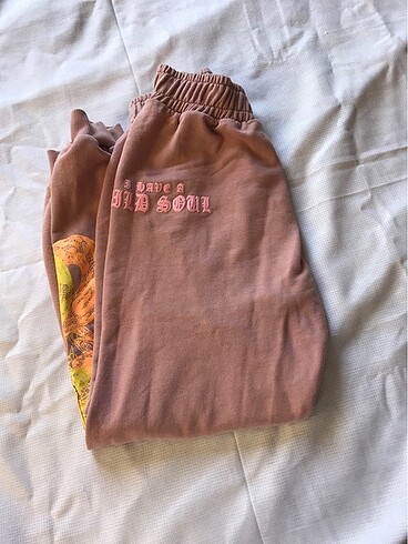 xs Beden pembe Renk bershka esofman