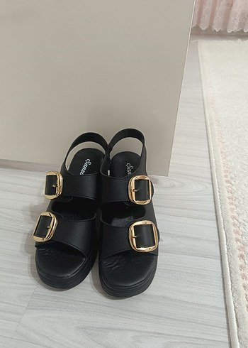 38 Beden Tokalı Siyah Platform Kadın Sandalet