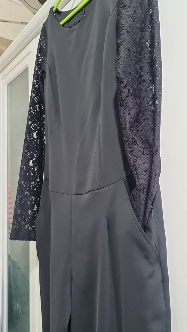 Dantel Detaylı Siyah Uzun Kollu Tulum - Görsel 3