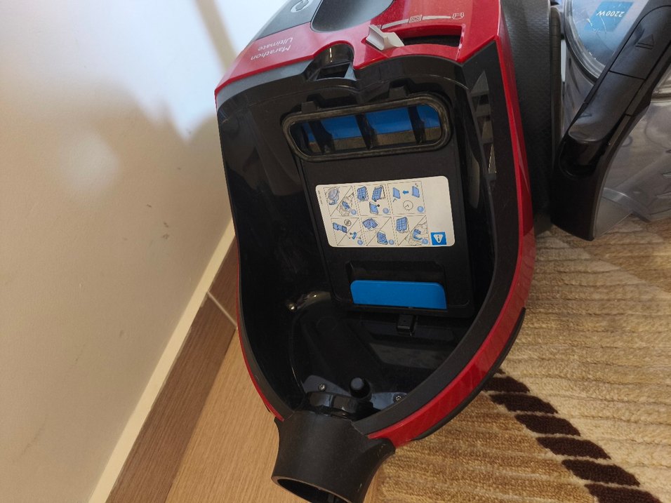 Philips Kırmızı Gri Elektrikli Süpürge - Görsel 3