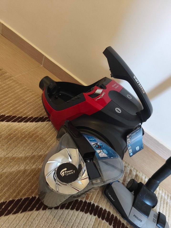 Philips Kırmızı Gri Elektrikli Süpürge - Görsel 2