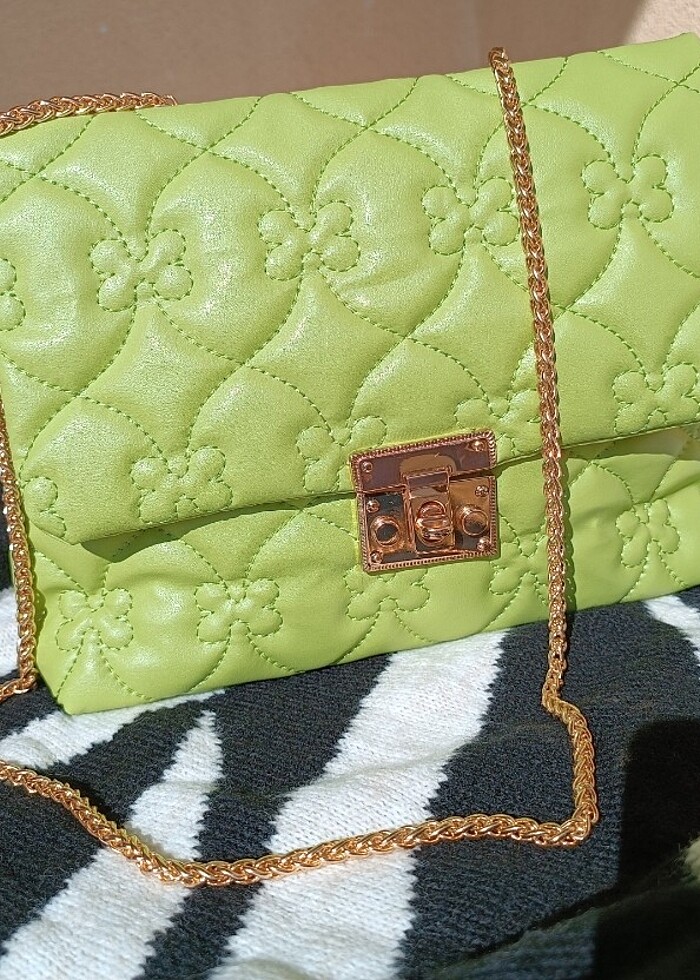 Askılı Yeşil Canta - Görsel 3