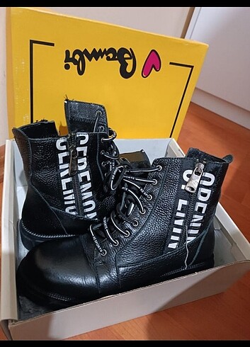 Bambi Siyah Bot - Görsel 6