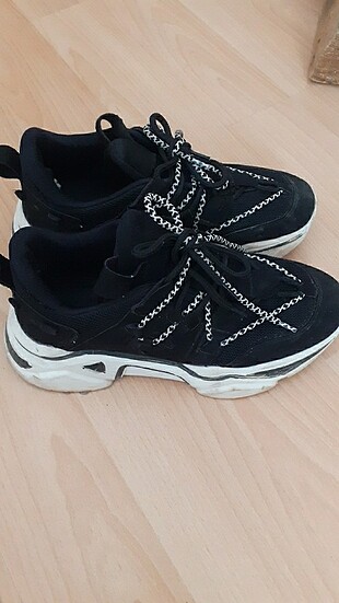 Spor ayakkabiii